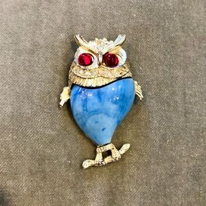 Blue and red accent gold Owl pin